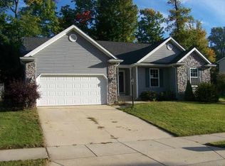 717 Hidden Creek Dr, South Bend, IN 46614