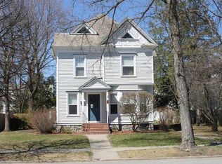 11 Lincoln Ave, Glens Falls, NY 12801