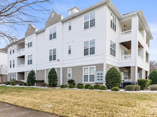 18001 Delmas Dr APT 3C, Cornelius, NC 28031