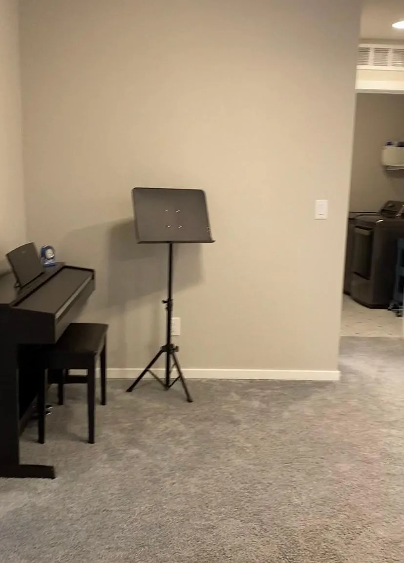 4 bed, 2154 sqft, $3,700 — Photo 4