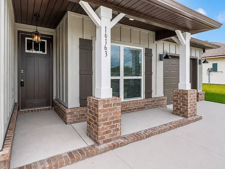 16163 Tigris Dr — Photo 2