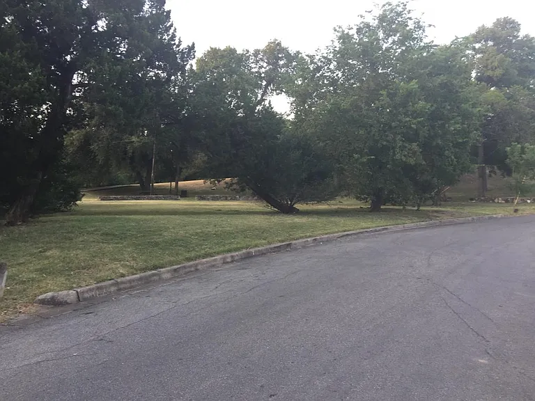 1500 E Side Dr #212-A — Photo 22