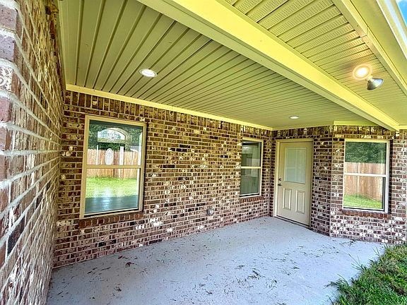 5th image of 200 Shamsie Ln