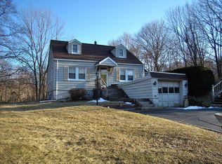 9 Drakedale Rd, Flanders, NJ 07836