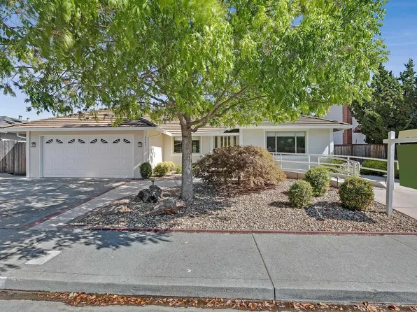 4993 Hillcrest Way, Pleasanton, CA 94588