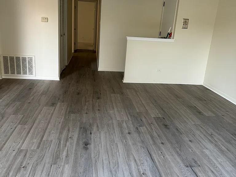6558 N Richmond St #303 — Photo 11
