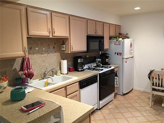 4th image of 6147 Welden Ct