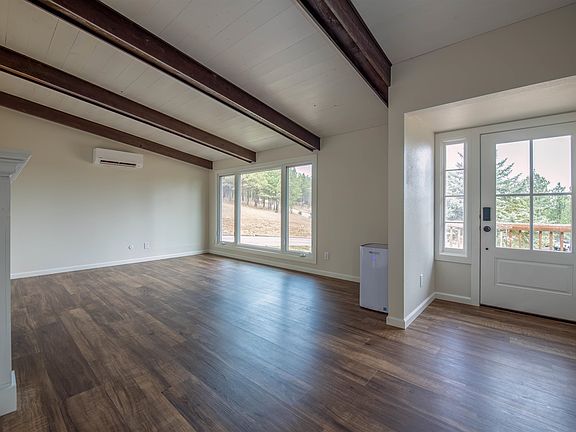3rd image of 3873 Corral Dr