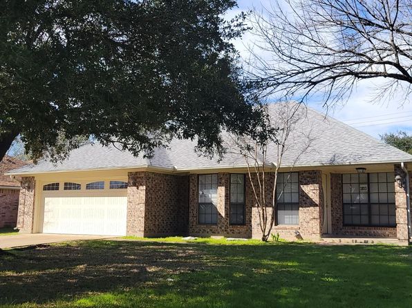 3813 Brockhampton Dr