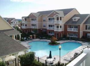 4261 NE Meadow Creek Cir APT 304, Fayetteville, AR 72703