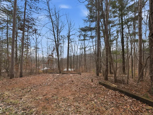 7131 Grouper Dr, Nineveh, IN 46164