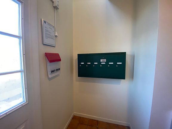 3rd image of 1316 S Beacon Blvd APT 4