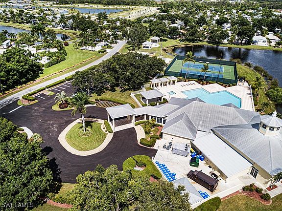 5th image of 10054 Parkwood Dr