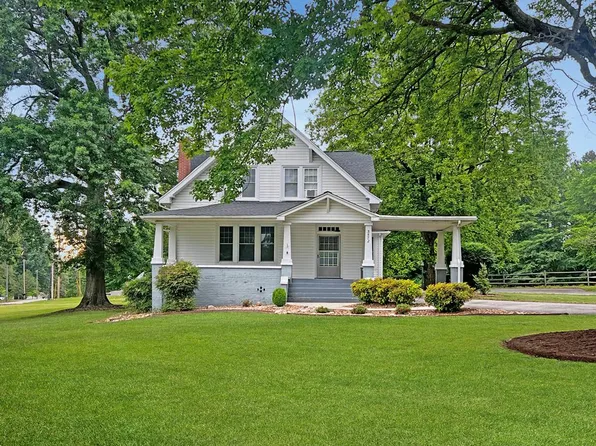 3572 Westover Dr, Danville, VA 24541