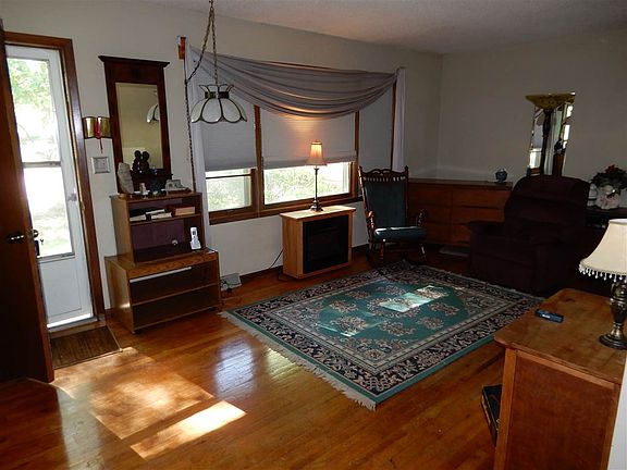 4th image of 110 Nebraska Ave