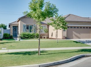 14717 Yellow Lupine Dr, Bakersfield, CA