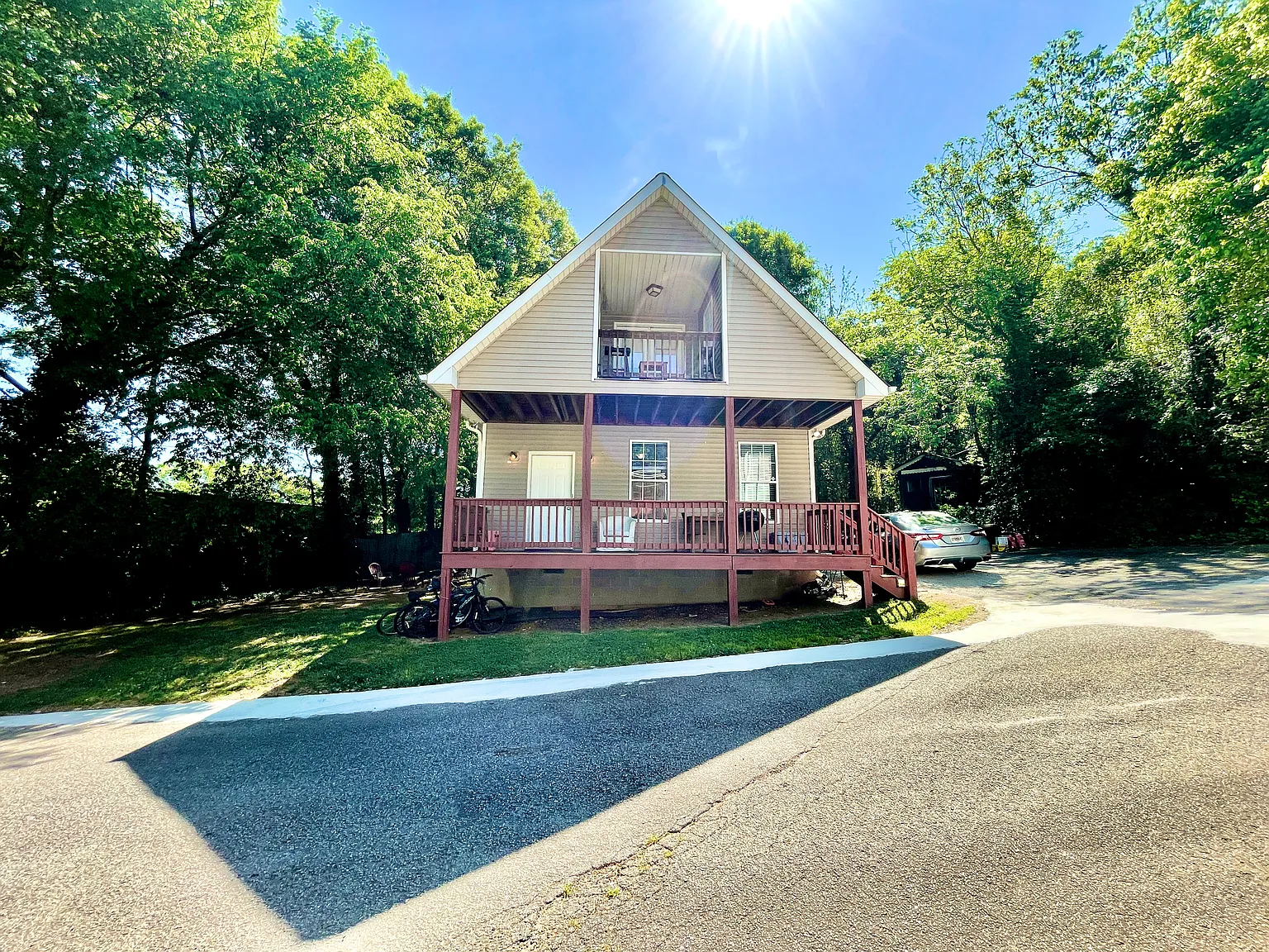 1131 Oconee St — Photo 3