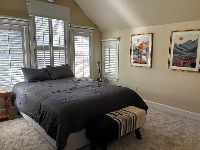 Master bedroom (west facing)