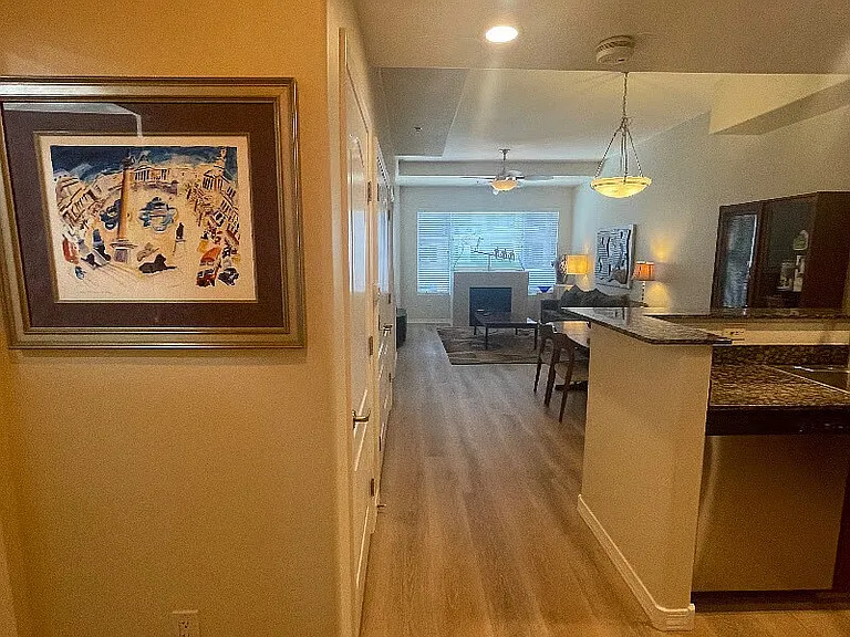 17 W Vernon Ave #511 — Photo 6
