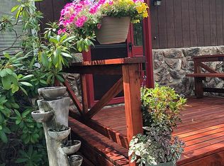 10559 Bay Reef Dr, Dunkirk, NY 14048