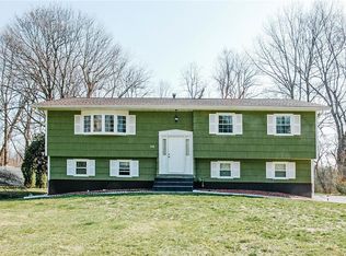 29 Gerardine Pl, New City, NY 10956