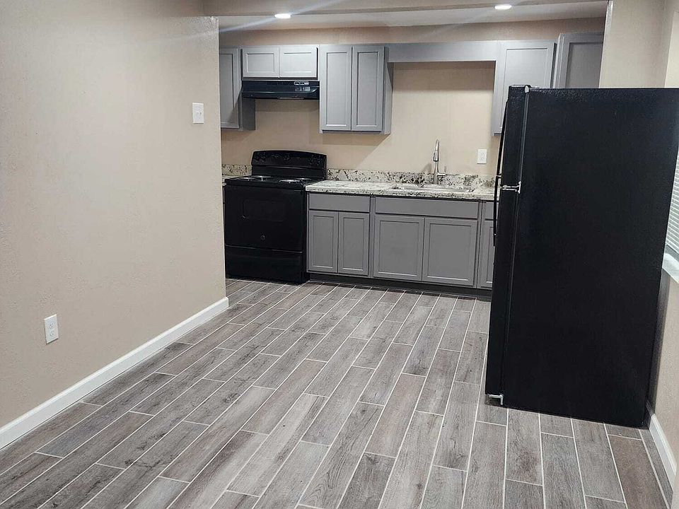 1st image of 4623 Sullivan St #17283793