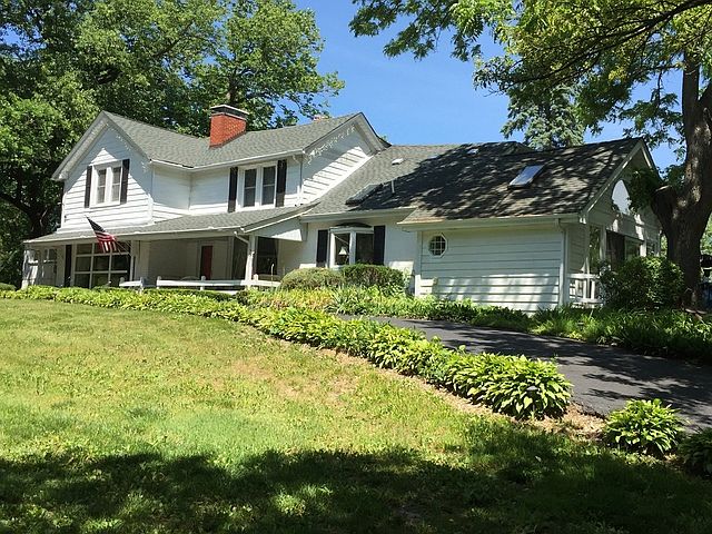 1st image of 8220A W 119th St