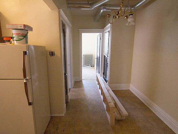 5th image of 3135 Halliday Ave