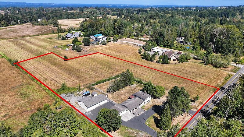 2nd image of 3942 Brown Road
