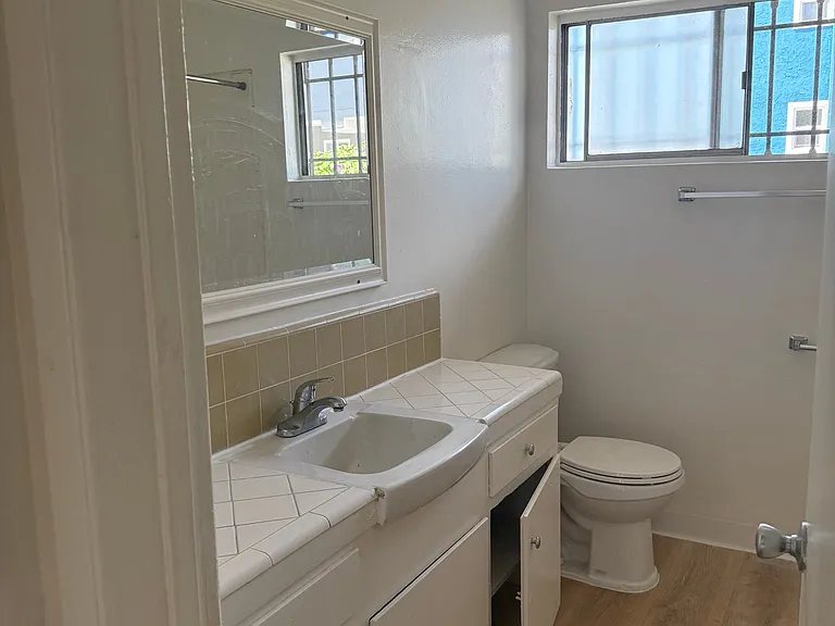 1538 N Detroit St #2 — Photo 7