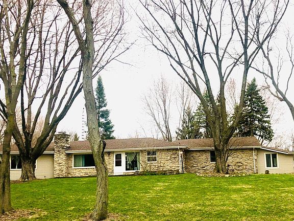 2nd image of 8N597 Wildwood Dr