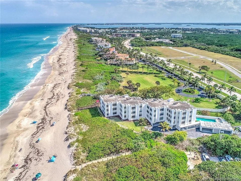 1289 NE Ocean Blvd #2