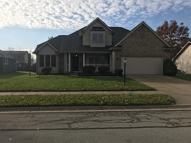 2243 Fairfax Dr photo 1