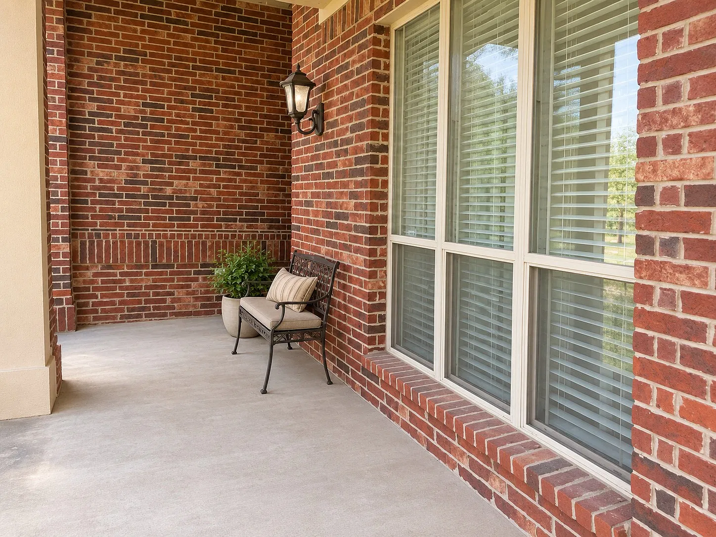 4 bed, 1674 sqft, $2,500 — Photo 3