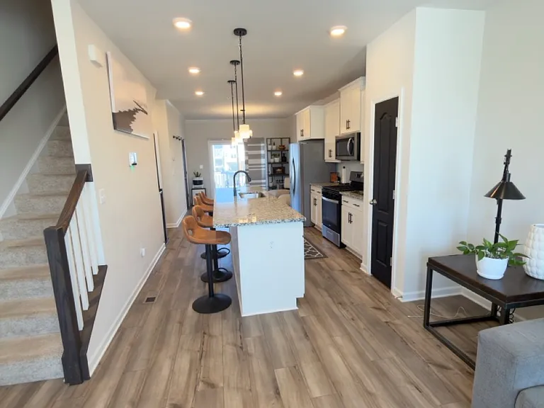 2770 Lanham Hill Cir — Photo 14