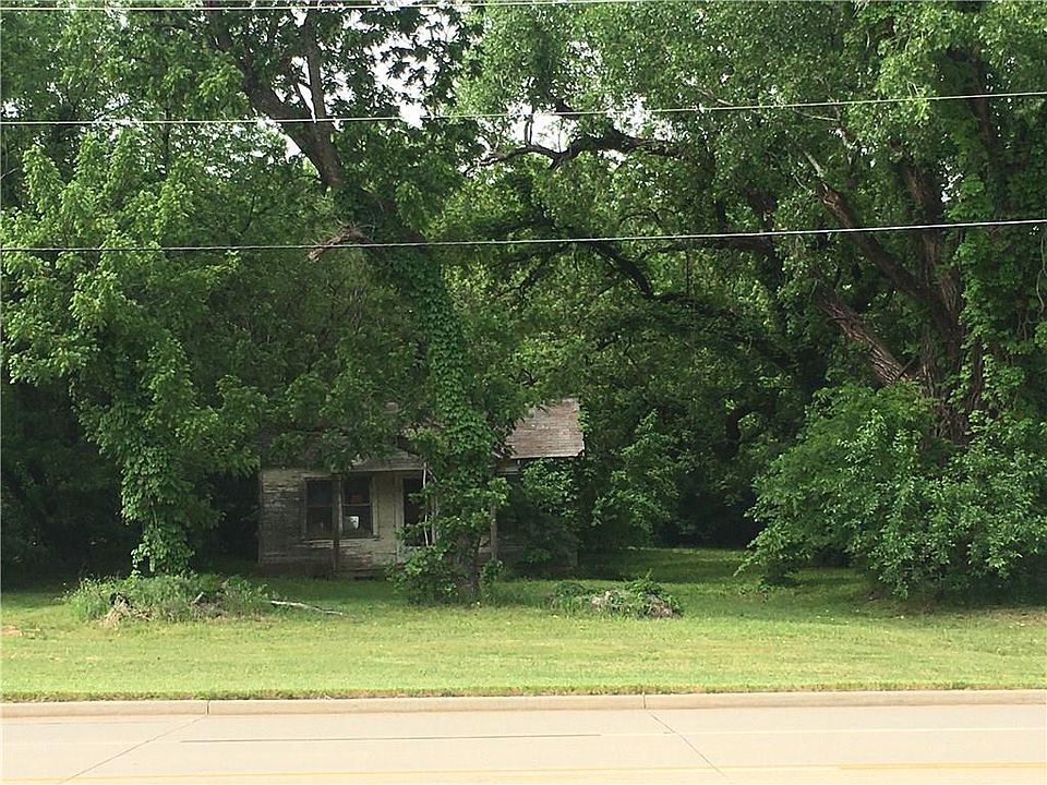 1st image of 2321 E Highland Ln #152
