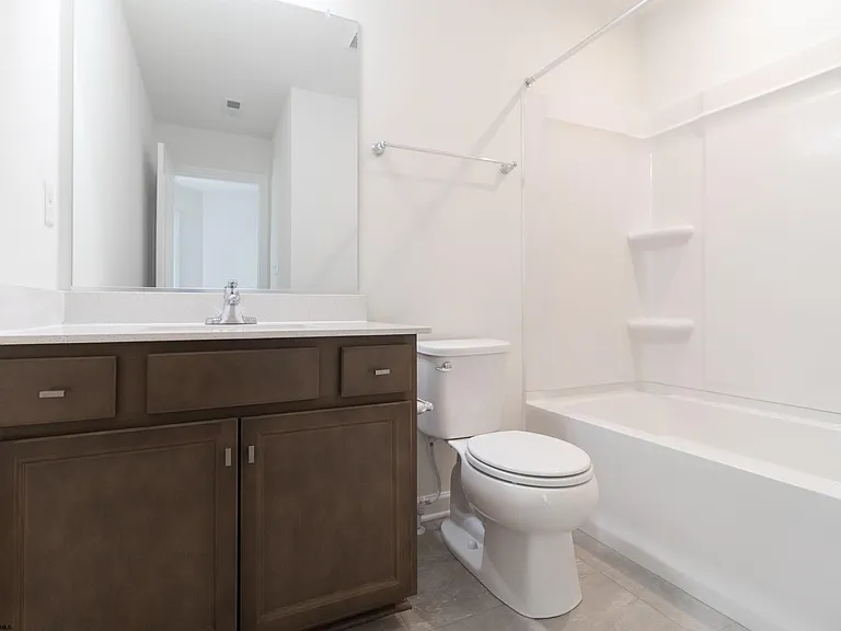 39 Dover Ct — Photo 16