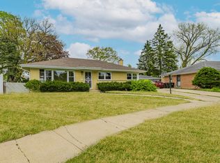 960 E 167th St, South Holland, IL 60473