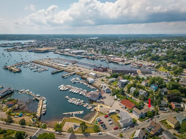 65 E Main St #3, Gloucester, MA 01930