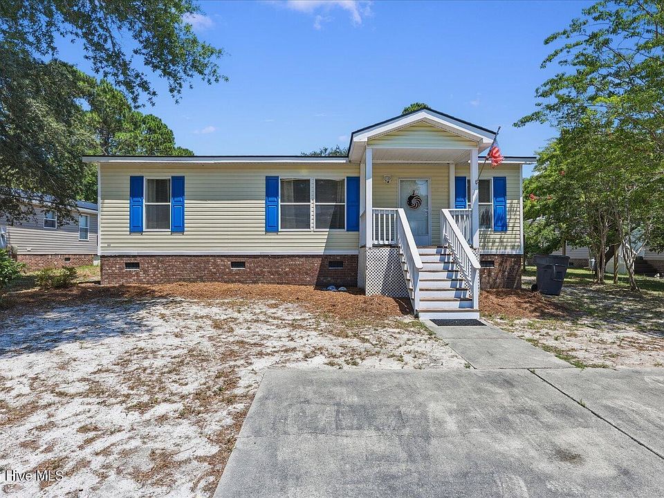 1st image of 703 Dogwood Drive
