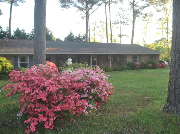 3408 Country Club Rd, Morehead City, NC 28557