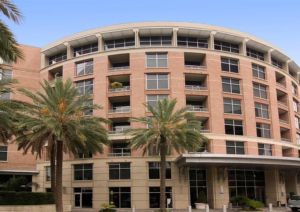 1st image of 1901 Post Oak Blvd APT 307