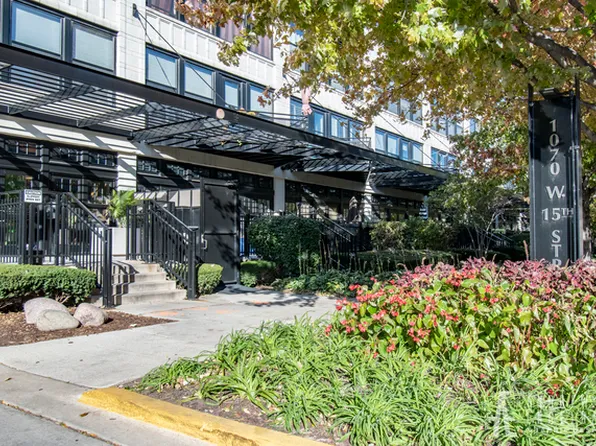 1070 W 15th St Unit 143, Chicago, IL 60608