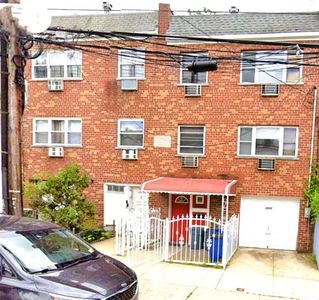 3652 Olinville Avenue, Bronx, NY, 10467