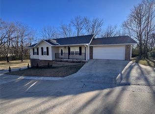 808 Parkview Dr, Harrison, AR 72601