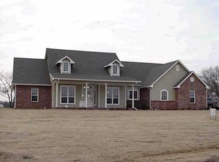 305 Wyndemer Lakes, Moore, OK 73160