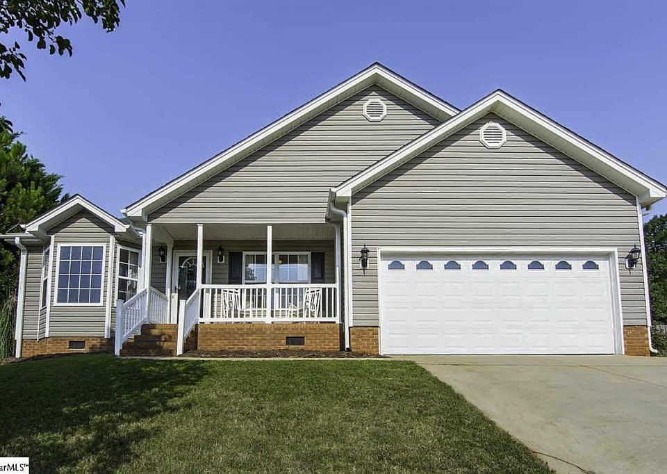 1st image of 105 Skilton Dr