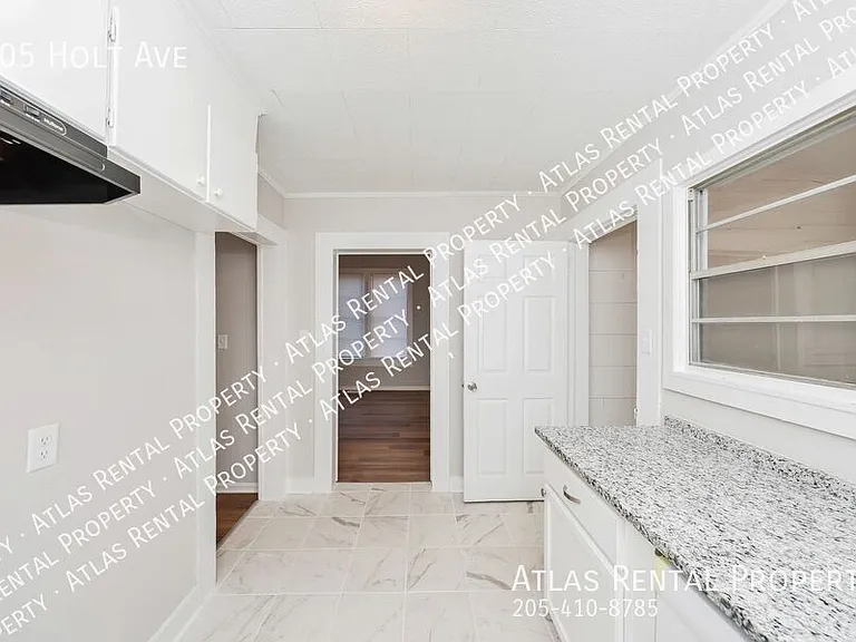 105 Holt Ave — Photo 22