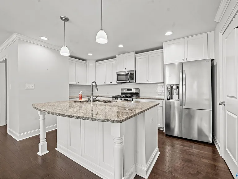 233 Dustin Ln NW — Photo 6