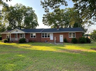 6652 S Creek Rd, Orrum, NC 28369